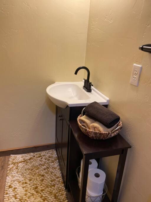Parkway Yellowstone Guest House Apartment #3 Gardiner Zewnętrze zdjęcie